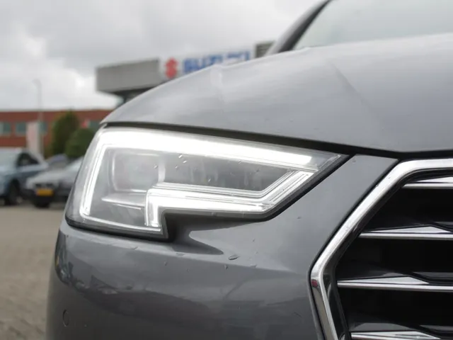 Audi A4 Limousine 35 TFSI Design Pro Line Plus | Navi | Digital dash | Leder | Schuifdak | Cruise