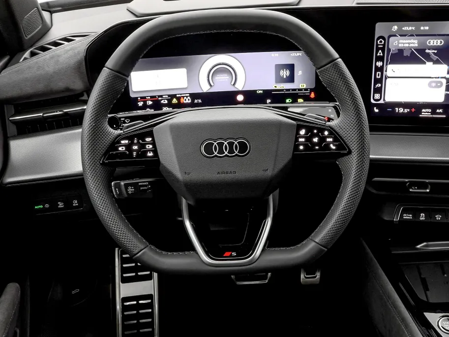 Audi Q3 1.5 200kW e-hybrid S edition 272 PK · MMI Experience pro · Tech plus · 20' LM Velgen