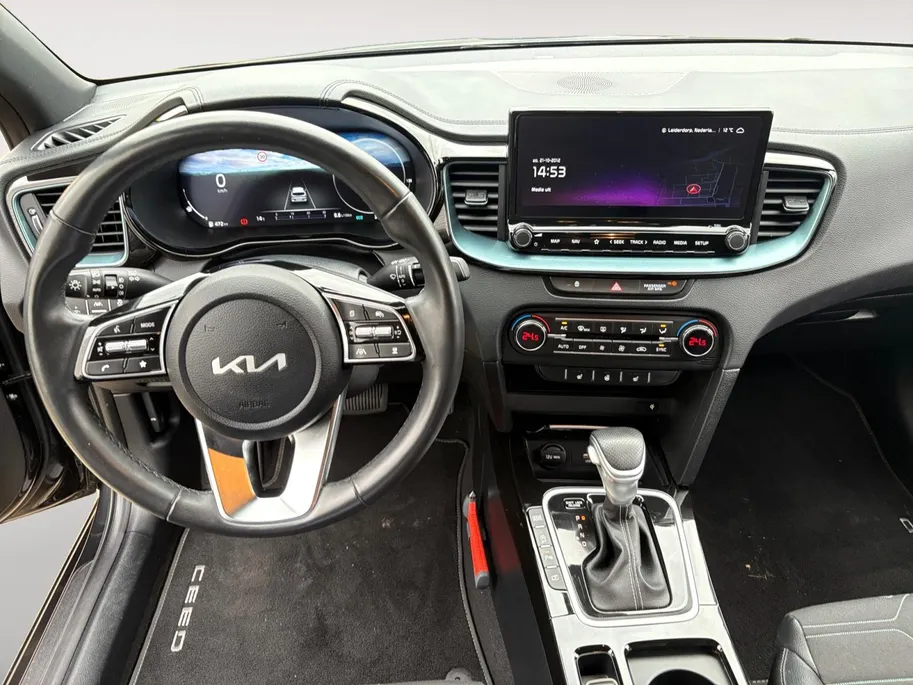 Kia Ceed Sportswagon 1.0 T-GDi MHEV Design Edition | Stoel en stuurverwarming | Navigatie | Camera | Apple Carplay / Android Auto | Elektrisch achterklep |
