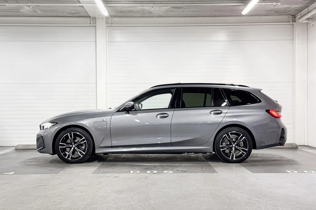 BMW 3 Serie Touring 330e