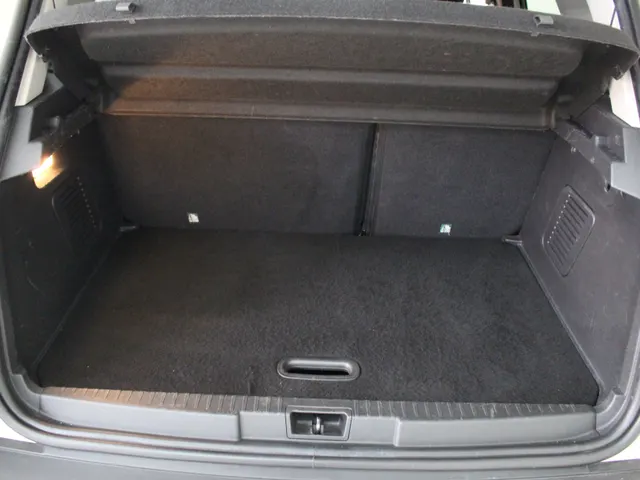 Renault Captur 0.9 TCe Intens Navigatie | Parkeercamera | Climate Control | Dodehoekdetectie | Inklapbare buitenspiegels