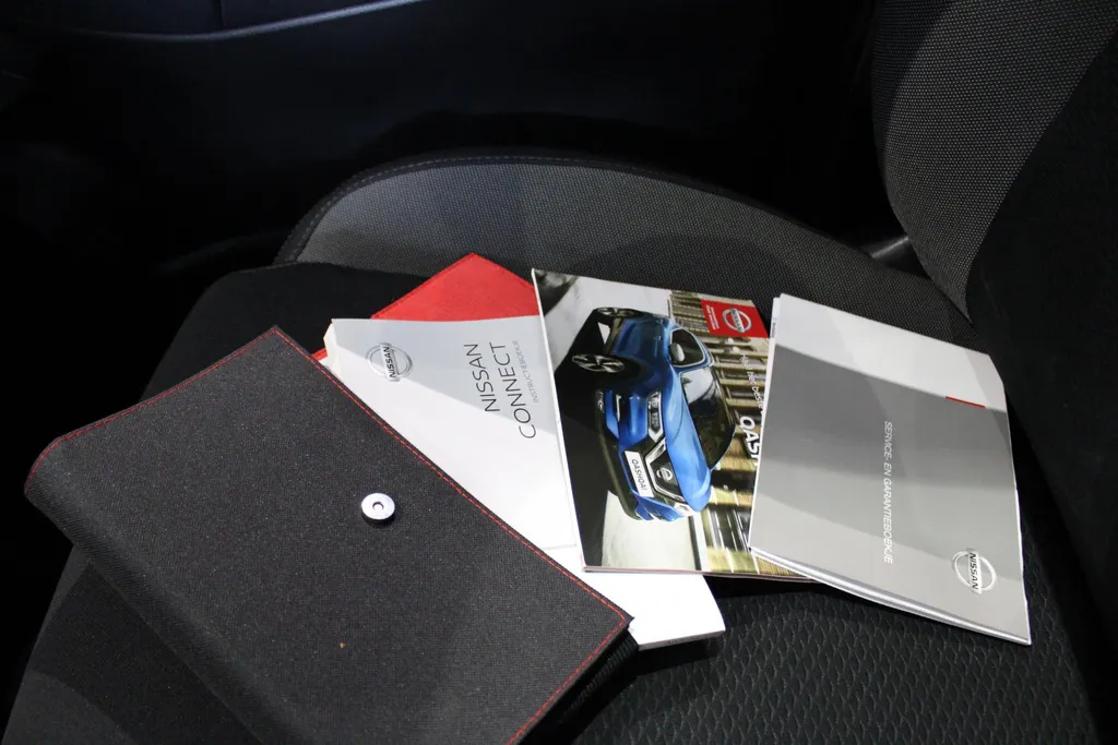 Nissan QASHQAI 1.3 DIG-T Design Edition | Trekhaak | Navigatie | 360grd camera | Zeer nette auto | pdc voor en achter | Climate controle | Cruise controle | Dealer onderhouden | I-key |