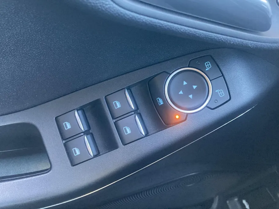 Ford Fiesta 1.0 EcoBoost 95 pk Titanium Apple Carplay/ Android Auto - Climate Control - Parkeersensoren achter