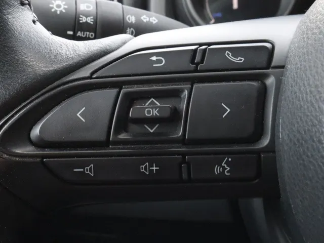 Toyota Yaris 1.5 Hybrid Dynamic Limited | Stoelverwarming | Parkeersensoren