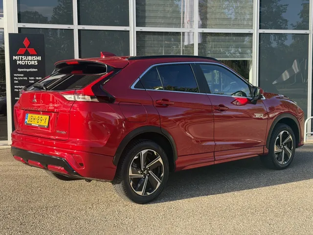 Mitsubishi Eclipse Cross 2.4 PHEV Intense+ | 360 Camera | Dodehoek | Navigatie |