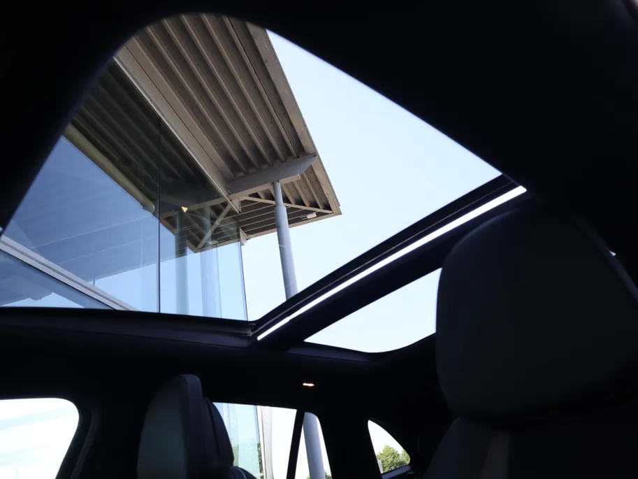 Mercedes-Benz EQE SUV 300 AMG Line 91 kWh l Trekhaak l Keyless l Panoramadak