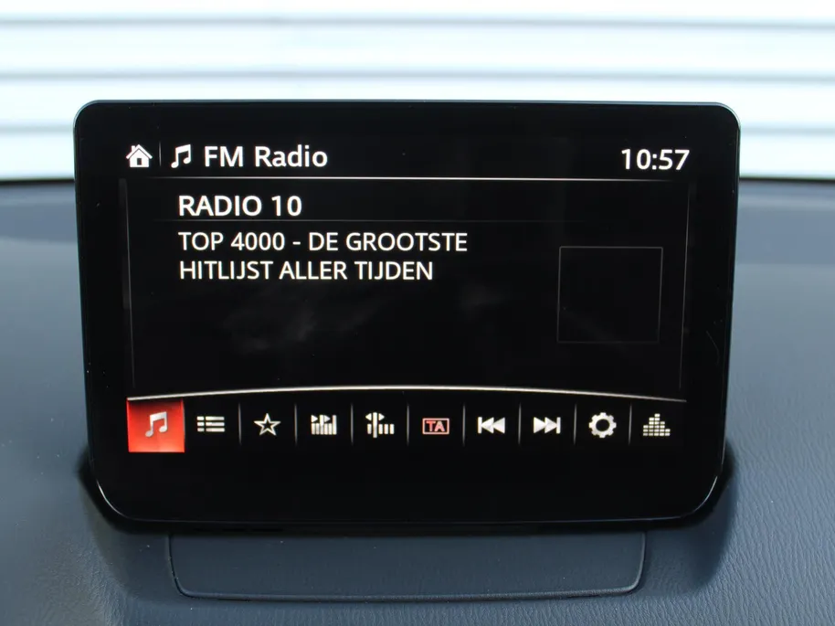 Mazda 2 1.5 Skyactiv-G Sportive | Airco | Cruise | PDC | 16' LM | Camera | 1e eigenaar | Zeer weinig km |