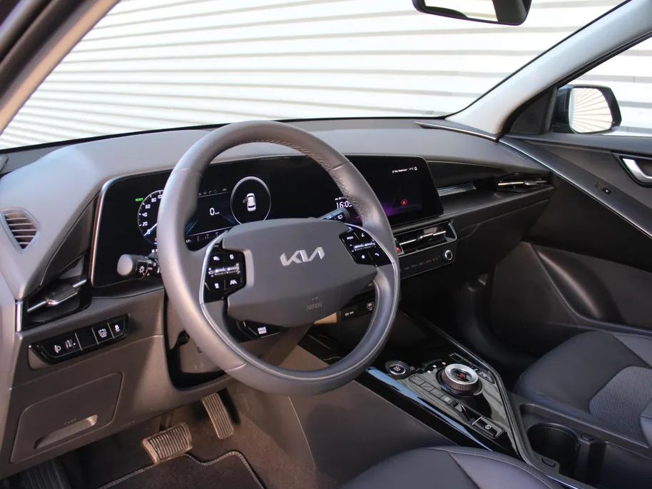 Kia Niro 1.6 GDi Hybrid DynamicLine | Camera | Cruise adapt. | Clima | 16' LM | Navi | Keyless | Apple Carplay/Android Auto |