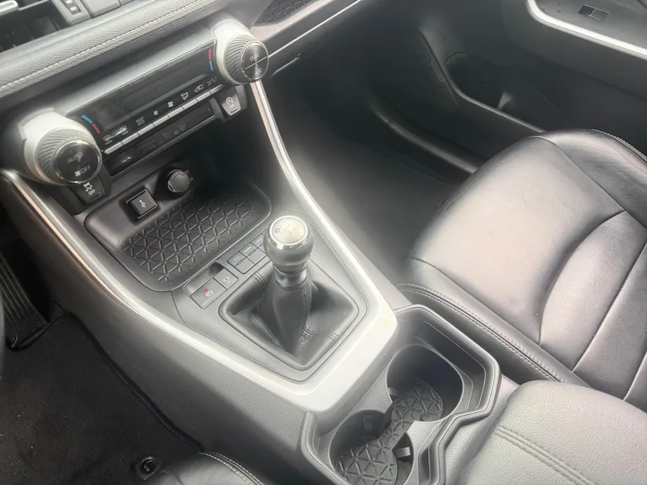 Toyota RAV4 2.0 VVT-iE Business | TREKHAAK! | 2000kg TREKKRACHT! | CRUISE/CLIMATE CONTROL | ACHTERUITRIJCAMERA | APPLE CARPLAY |