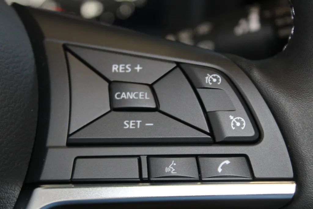 Nissan Juke 1.6 Hybrid N-Connecta | stuurverwarming | Stoelverwarming | Automaat | Achteruitrijcamera | Pdc voor en achter | Cruise controle | Climate Controle | LM wielen | Navigatie | Apple carplay & Android auto |