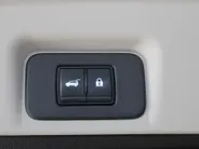 Nissan ARIYA Evolve 66 kWh | 20 inch wielen | Ceramic coating |22 kW ingebouwde lader | Electrische stoel en stuur verstelling | Navigatie | Stoel geheugen | shuif/kanteldak | Stoel verwarming en verkoeling | Zeer mooie auto |