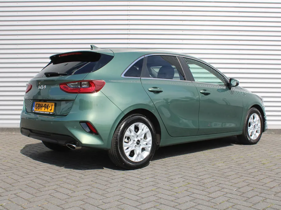 Kia Ceed 1.0 T-GDi DynamicPlusLine | Stuur-/stoelverwarming | Camera | Draadloos laden | LED | Dodehoek detectie | 16' LM |