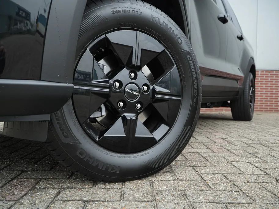 KGM Musso EV 80,6 kWh BLACKLINE 4WD 237PK