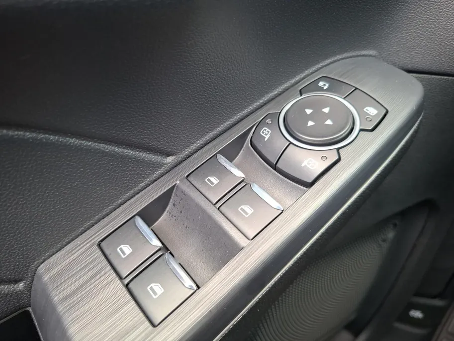 Ford Kuga ST-Line X 243PK | Panoramadak | Winter Pack | El. Trekhaak | Adaptieve Cruise Control | 360graden Camera | BLIS | Half Leder| LED | 2100kg Trekgewicht