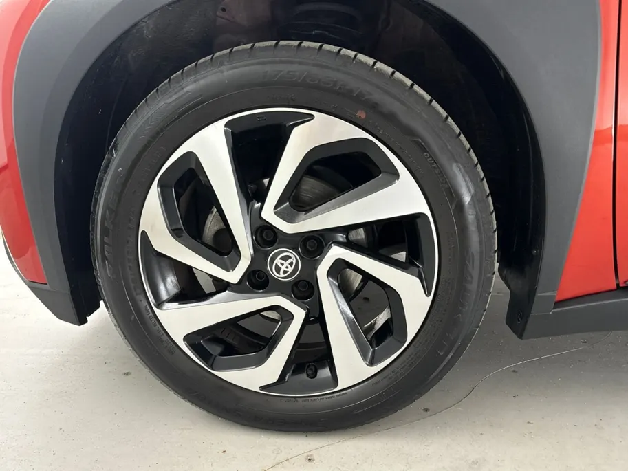Toyota Aygo X 1.0 VVT-i S-CVT Pulse Plus Automaat | Keyless Entry | Parkeersensoren voor + achter | 17'' L.M. Velgen