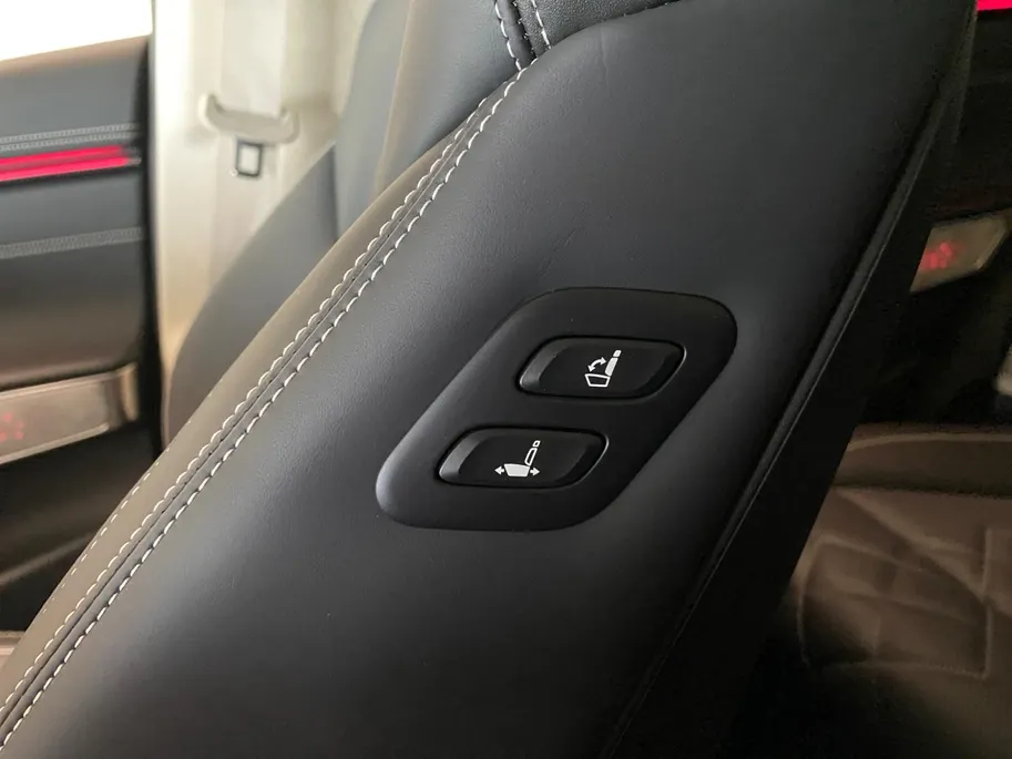 Genesis GV70 84 KWH | LUXURY | PANODAK | B&O | NAPPA LEDER |