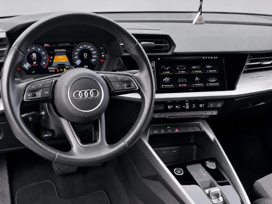Audi A3 Sportback 40 TFSIe 204pk S-tronic Advanced edition · SOH 92% · Apple/Android Car Play · Stoelverwarming · P-Sensoren · Elek. Achterklep · 18'' Inch ·