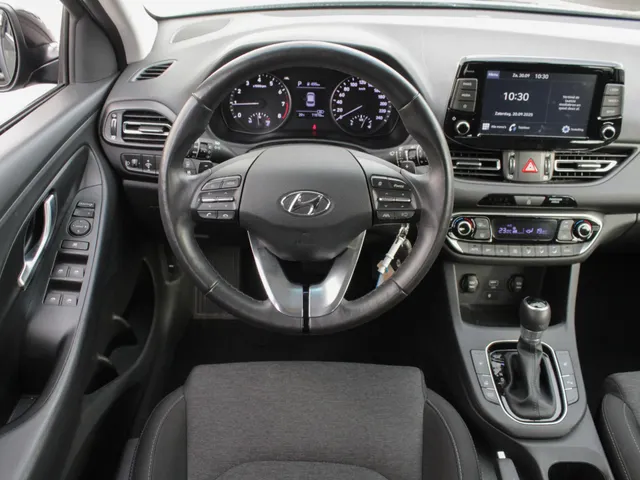 Hyundai i30 1.0 T-GDi MHEV Comfort Smart Automaat | Carplay/Android auto | Camera | Park sens