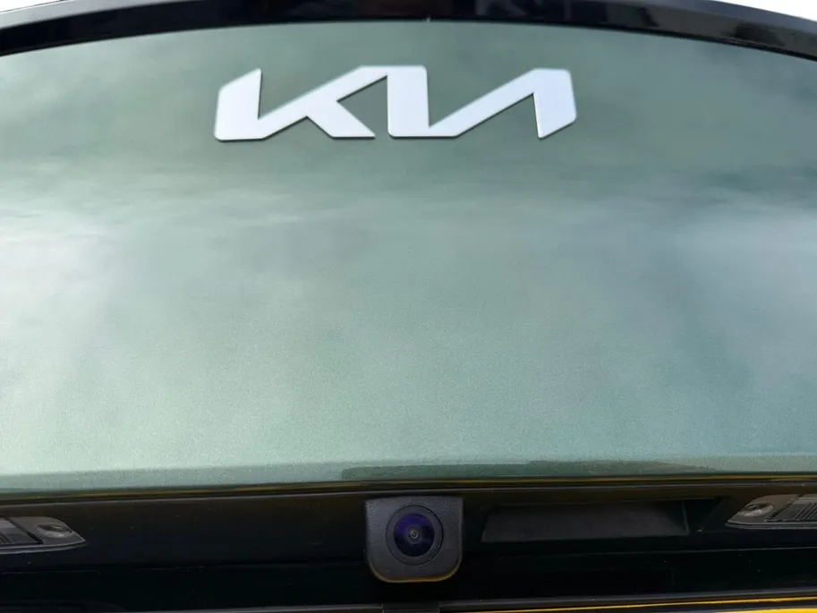 Kia Sportage 1.6 T-GDi PHEV luxury Edition 360 | NAVI | 360 CAMERA | DODEHOEKCAMERA | PAN. DAK | STUUR & STOELVERWARMING | ETC...