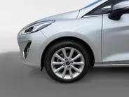 Ford Fiesta 1.0 EcoBoost Titanium |Apple Carplay/Android Auto| Trekhaak| Voorrutverwarming| 12 maanden Bovag garantie|
