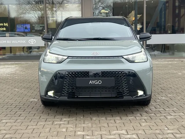 Toyota Aygo X Hybrid 115 pulse Bi-Tone