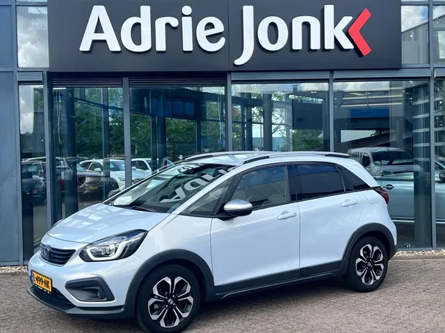 Honda Jazz 1.5 e:HEV Crosstar AUTOMAAT | FULL HYBRID | CAMERA | NAVIGATIE | ADAPTIVE CRUISE CONTROLE | NED. AUTO | LAGE KM STAND 25.738km |