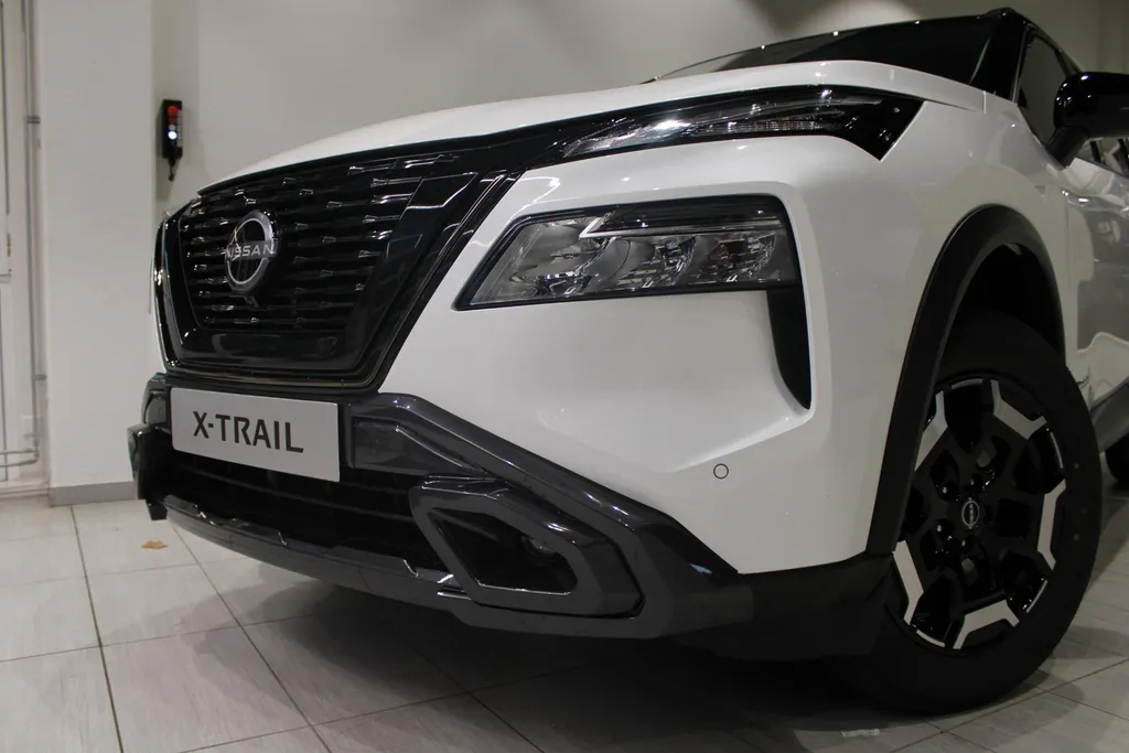 Nissan X-Trail 1.5 e-4orce N-Trek 4WD 7 persoons | €5.500,= VOORRAAD KORTING |