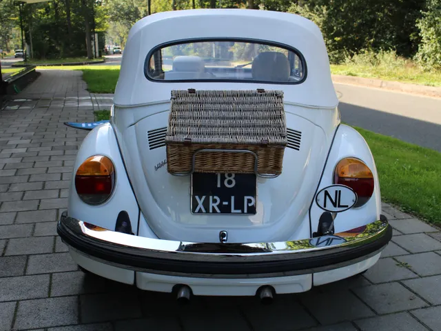 Volkswagen Kever 1600 Hazard Streaker Wit | Witte Kap | Wit interieur