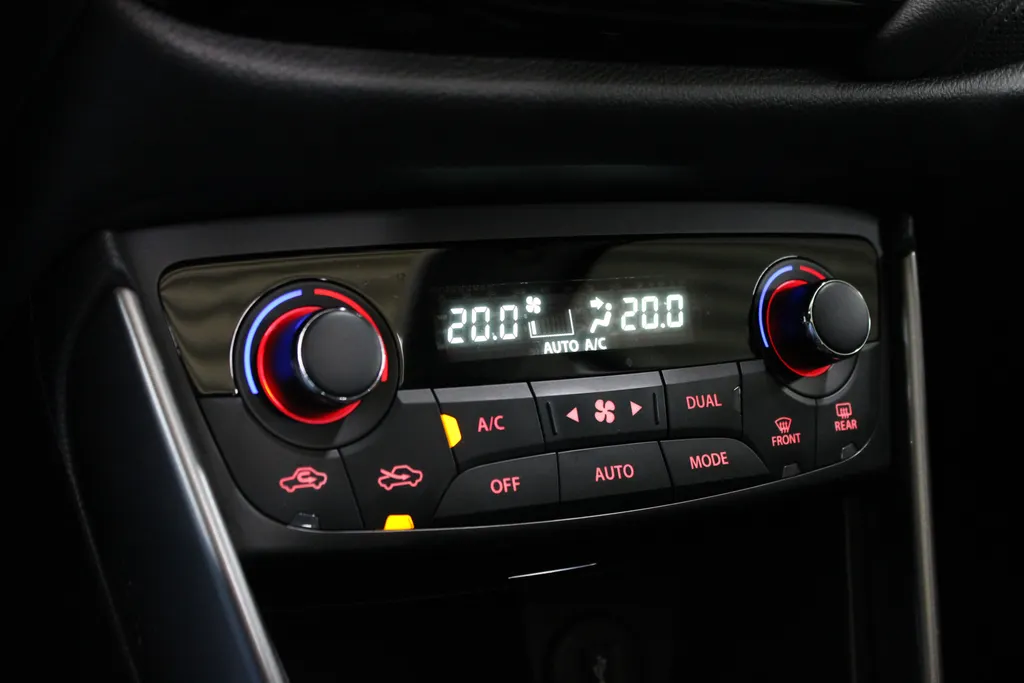 Suzuki S-Cross 1.4 Boosterjet Style Smart Hybrid / Pano. / 360° Camera / Navigatie / Adaptive cruise control /
