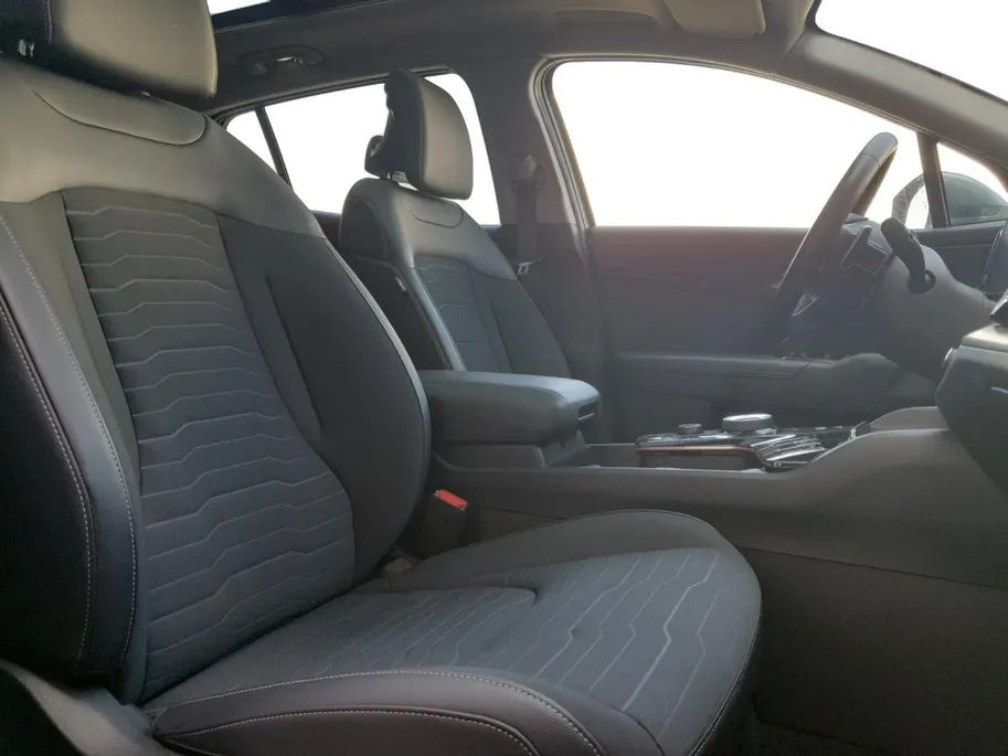 Kia Sportage 1.6T AWD Plug-In Hybride DynamicPlusLine | Stoel en stuurverwarming | Rondom Camera | Elektrisch bedienbare voorstoelen | Panorama schuifdak |