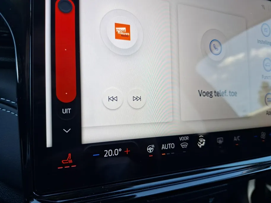 Ford Puma 1.0 EcoBoost Hybrid Titanium | !gratis upgrade naar automaat! | Winterpack | Afn. Trekhaak | Camera | Climate Control | Apple Carplay&Android Auto | Nieuw op voorraad!