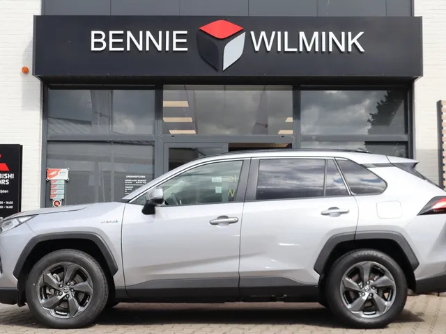 Toyota RAV4 2.5 Hybrid AWD Style | Trekhaak | PDC v/a | Stuur/stoel verwarm.