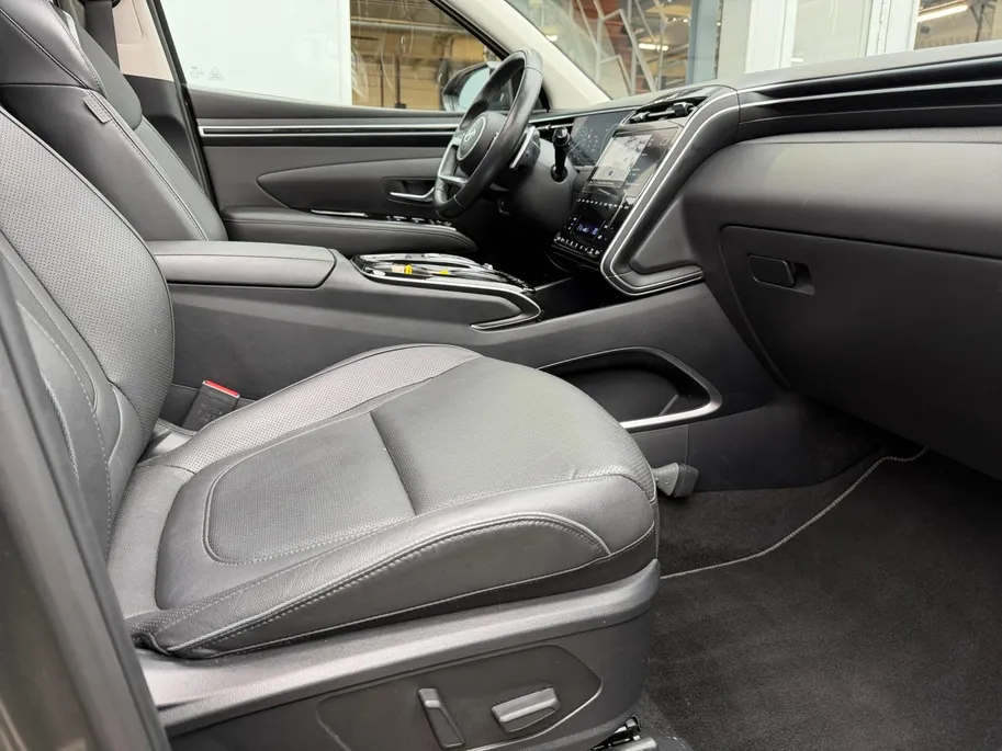 Hyundai Tucson 1.6 T-GDI PHEV Premium Sky 4WD | Zeer nette auto | Full Option | Open dak | 360 graden camera | Dealer onderhouden | Hyundai Rotterdam - Noord |