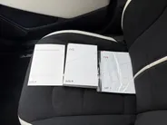 Kia EV6 GT-Line 84 kWh Panoramisch schuif-/kanteldak | Verwarmbare en geventileerde stoelen | V2L | Meridian Premium Sound System | 360 camera | Metallic lak | Fabrieksgarantie t/m 11-04-2033 + 3x 1 jaar* | NAP