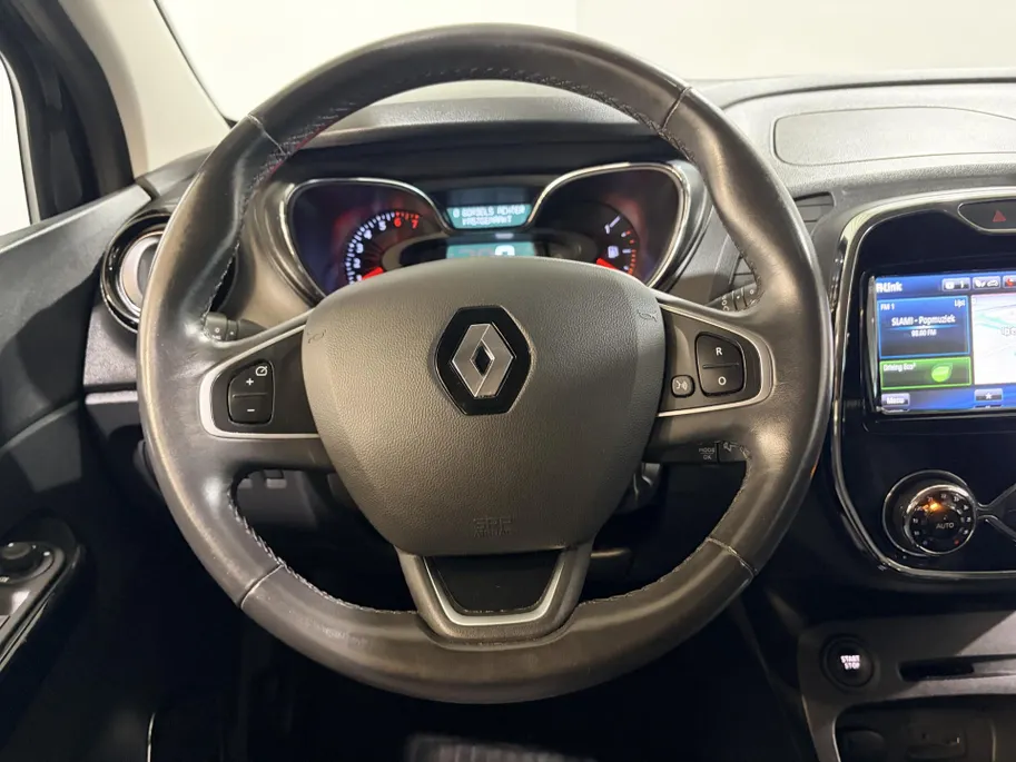 Renault Captur 90PK TCe Dynamique | Navi | Camera | Parkeersensoren | Climate Control | Cruise Control | Lichtmetalen Velgen | Licht & Regen Sensor | Bluetooth | USB | LED Dagrijverlichting |
