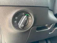 Škoda Karoq 1.5 TSI ACT Business Edition *Automaat*Navi via Carplay*Camera*Parkeersensoren*Climate Control*Keyless*Cruise Control*LM.Velgen*Zeer nette auto!