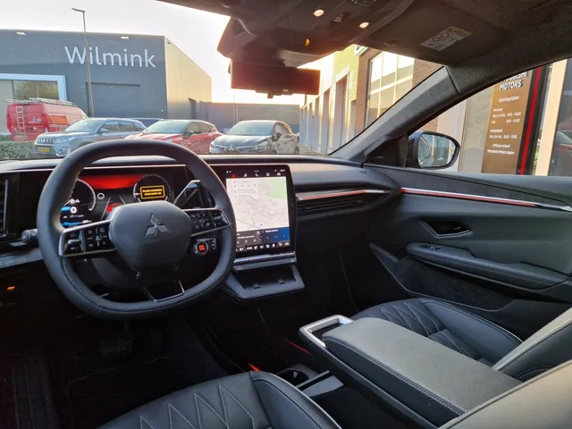 Mitsubishi Eclipse Cross Instyle 87 kWh