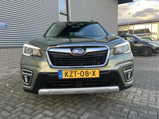Subaru Forester 2.0i e-BOXER Luxury Automaat | Apple Carplay & Android Auto |
