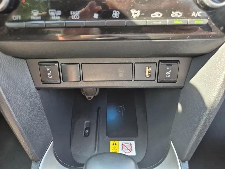 Toyota Yaris Cross 1.5 Hybrid Executive | Cruise Control | Climate Control | Camera | Head-up Display | Navigatie | Stoelverwarming |