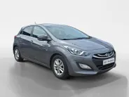 Hyundai i30 1.6 GDI Go! | 1e eigenaar | Volledig onderhouden! | Navigatie | Cruise Control | Achteruitrijcamera | Elektr. ramen | Climate Control | 12 maanden garantie!