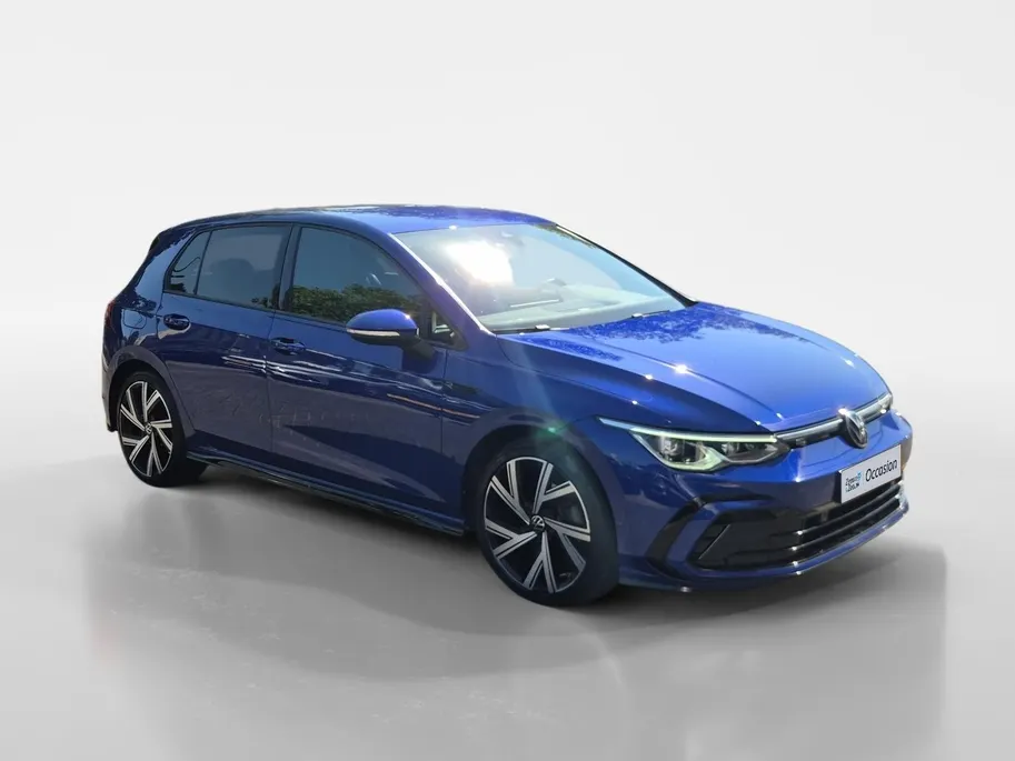 Volkswagen Golf 1.5 eTSI R-Line Business | Cruise Control | Climate Control | Digitaal Dashboard | Navigatie | Sportstoelen | Stoelverwarming | Stuurverwarming |