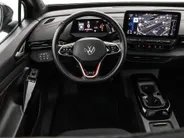 Volkswagen ID.5 GTX 77 kWh 300pk SOH 94,3 % · Panoramadak · Camera · Matrix LED · Keyless · Stuur- & Stoelverwarming · Apple/Android Car Play · Sfeerverlichting ·