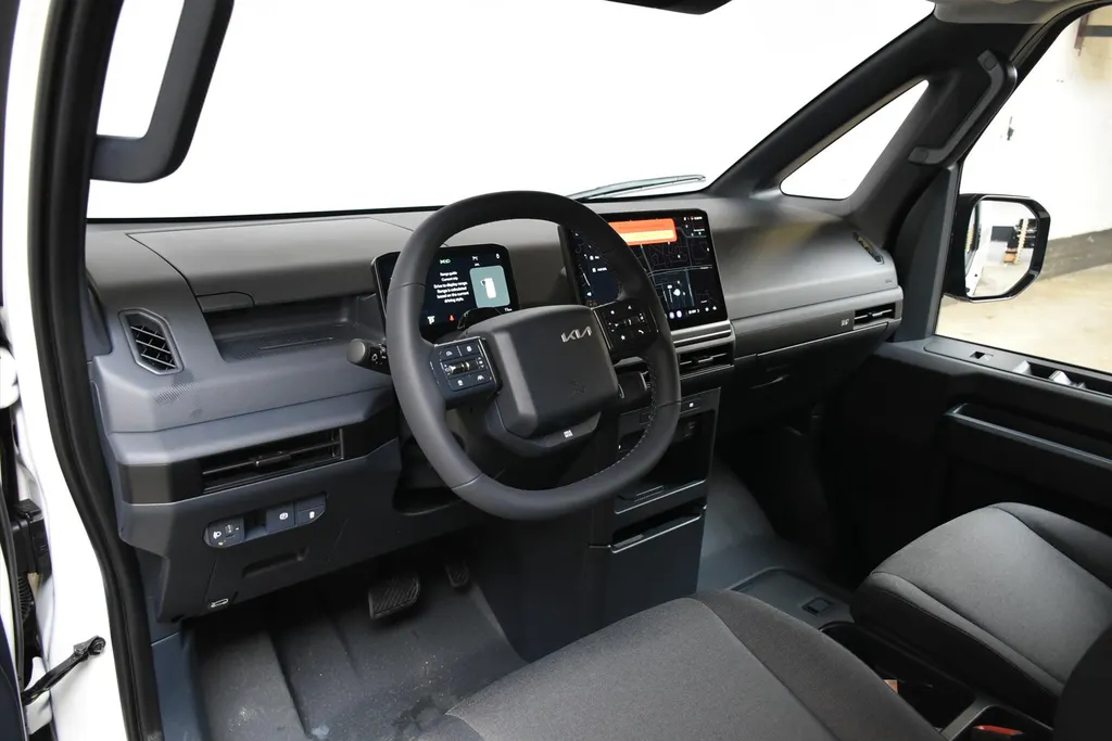 Kia PV5 Cargo 71,2 kWh 163pk L2H1 Essential