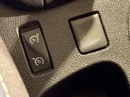 Renault Clio 90PK TCe Intens | Camera | Parkeersensoren | Lichmetalen Velgen | Climate Control | Cruise Control | Licht & Regensenor | Armsteun | Full LED | Keyless Entry |