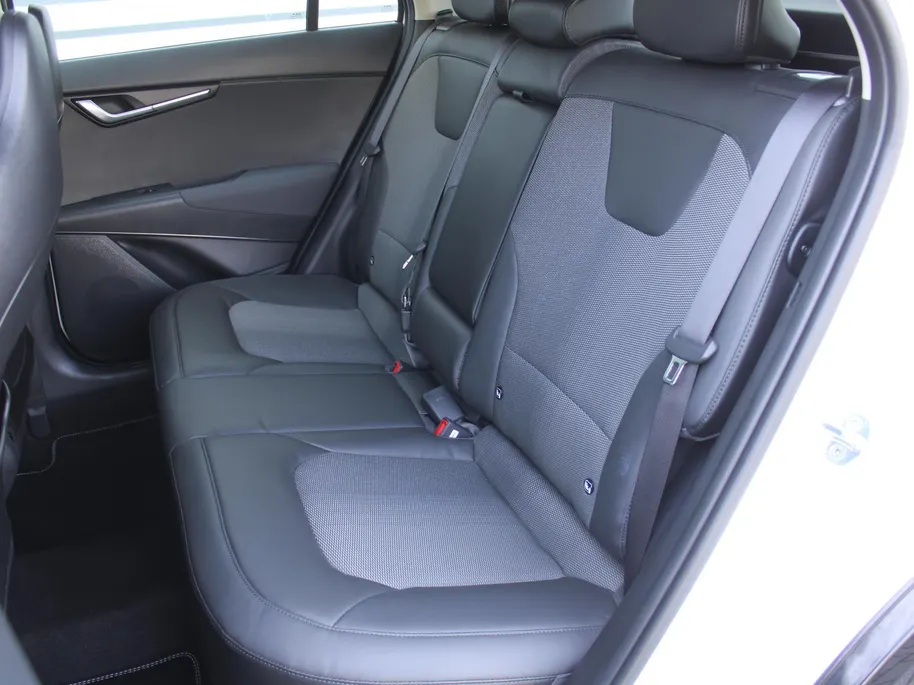 Kia Niro 1.6 GDi Hybrid DynamicLine | Camera | Clima | Cruise | Navi | 16" LM | Keyless | Apple Carplay/Android Auto | Weinig km! |