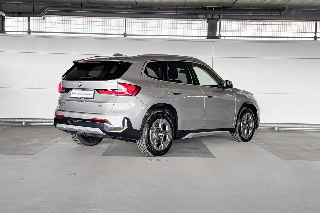BMW iX1 eDrive20 Pure Edition 67 kWh