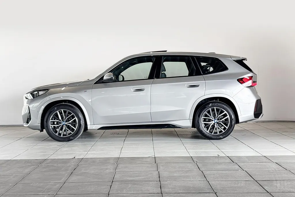 BMW iX1 eDrive20 Innovation Pack M Sportpakket