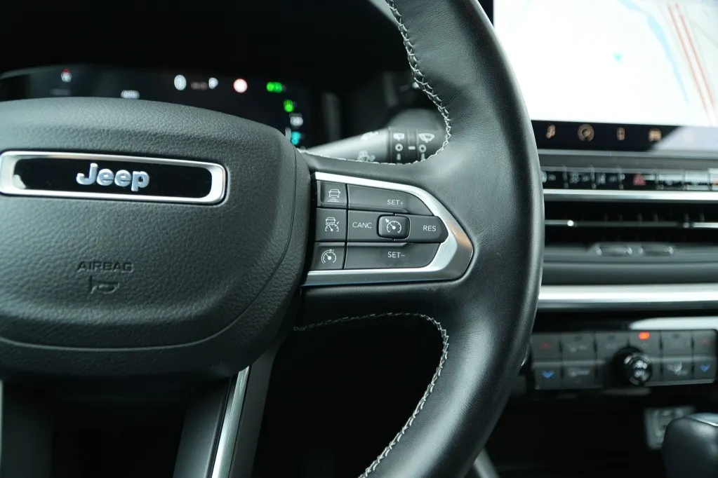 Jeep Compass 4xe 240 PK Hybrid S | Leder | Pano | Navi | Winter | Cam | 19' VERKOCHT