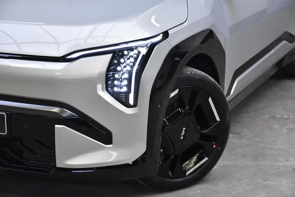 Kia EV3 81,4 kWh 204pk GT-PlusLine NIEUW