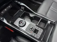Kia Sorento 1.6 T-GDI Plug-in Hybrid 4WD Edition 7p. | Dealer onderhouden | Trekhaak | Apple Carplay / Android Auto | Navigatiesysteem | Elektrisch Schuif / Kanteldak | Head-up Display |  Elektrisch Verstelbare Voorstoelen | Bestuurdersstoel Met geheugen | Stoelverwa